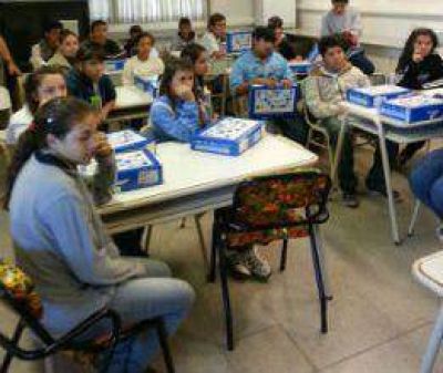 Se entregaron 250 netbooks en abril  