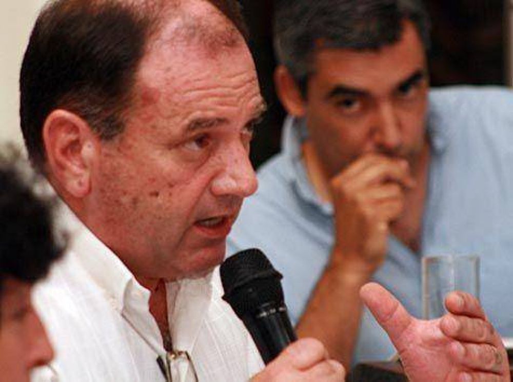 Oficialismo y oposici�n acordaron un nuevo Foro