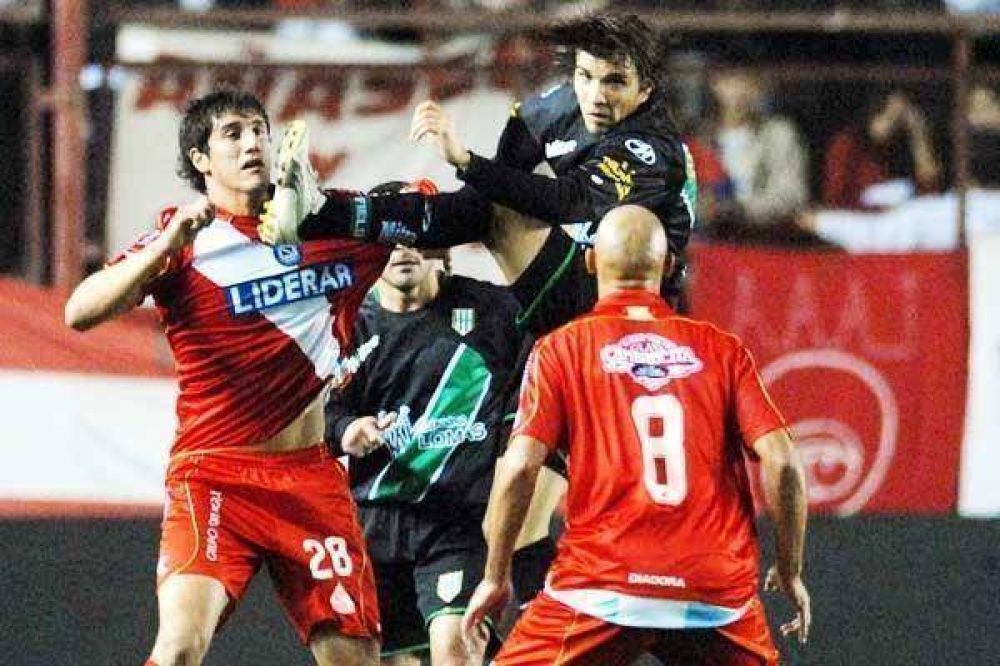 Argentinos no levanta y sigue �ltimo.