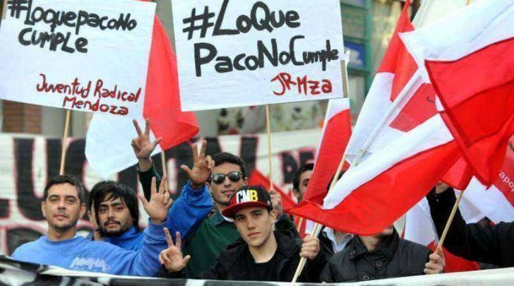 La oposici�n apunt� contra la 