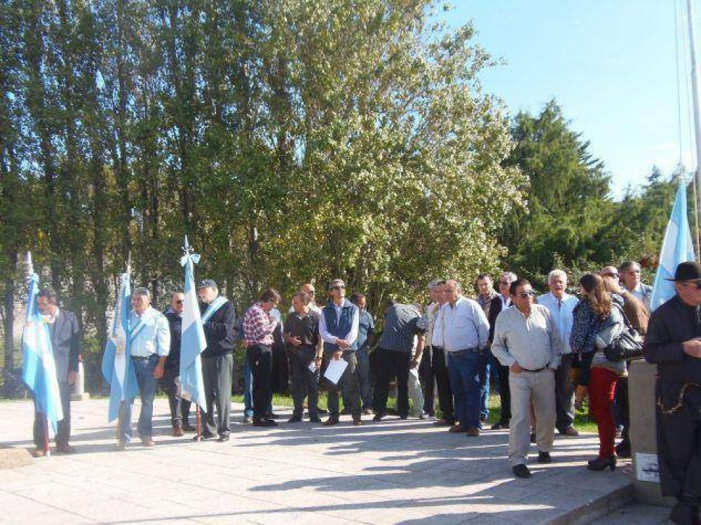 Veteranos de Malvinas recordaron a los cados del Crucero General Belgrano