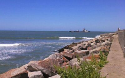 Hallaron el cuerpo sin vida de una mujer en Playa Grande