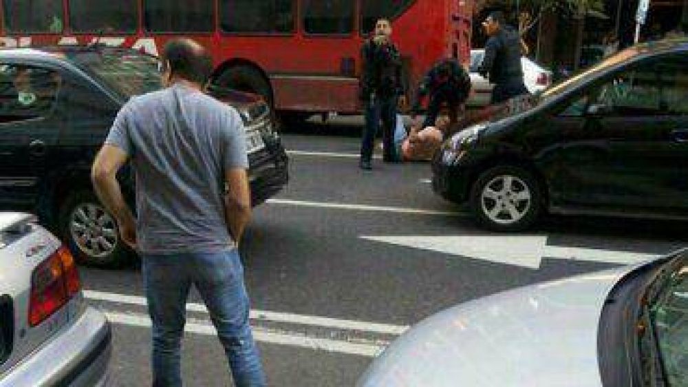 Tiroteo en el microcento porte�o: detuvieron a un motochorro que intent� robarle a una turista