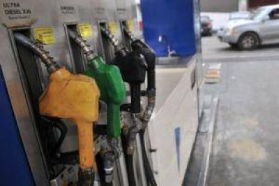 Estacioneros creen que nafta llegar� a $ 20 para fin de a�o