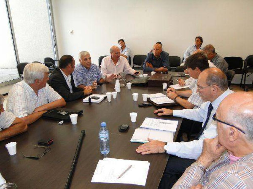 Los alcaldes radicales se juntan en La Plata