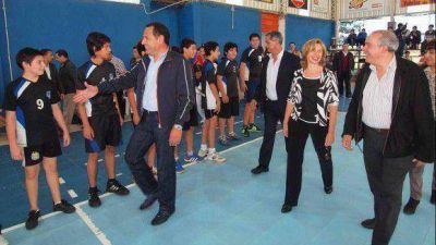 Jos� L�pez firm� convenios para ejecutar obras en Monteros
