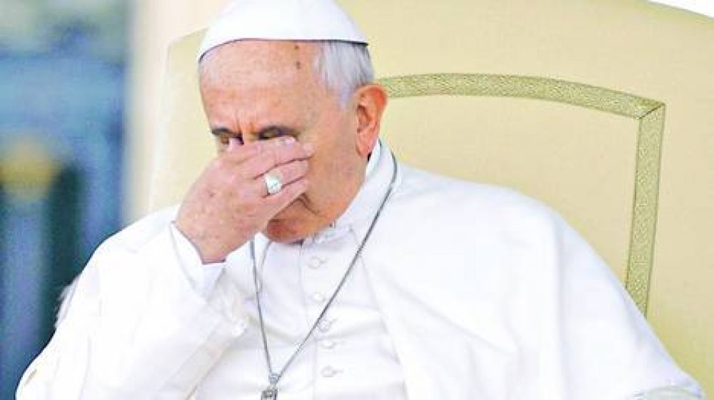 El Papa llor� al conocer que crucificaron a j�venes en Siria