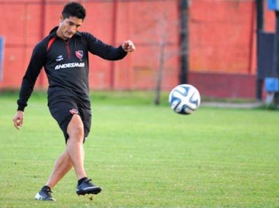Casco respondi� y ser� una pieza fundamental en Newell's en la visita a Arsenal