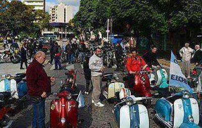 Echeverr�a fue testigo de una caravana de motos solidaria