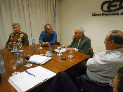 Tassara habl� de integrar el conocimiento con el sector empresarial