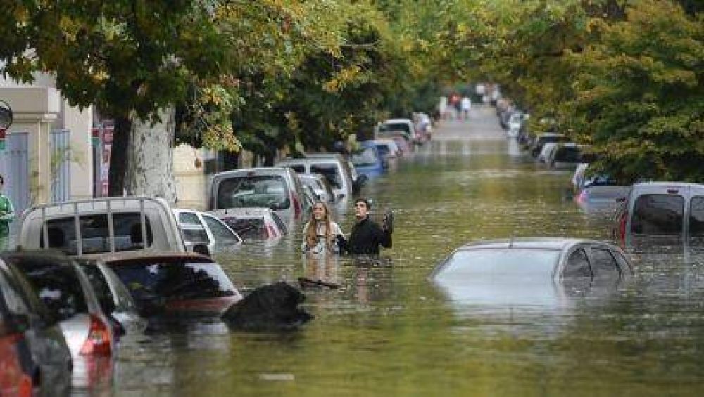 Por la inundaci�n, 110 mil familias no pagaron SUM