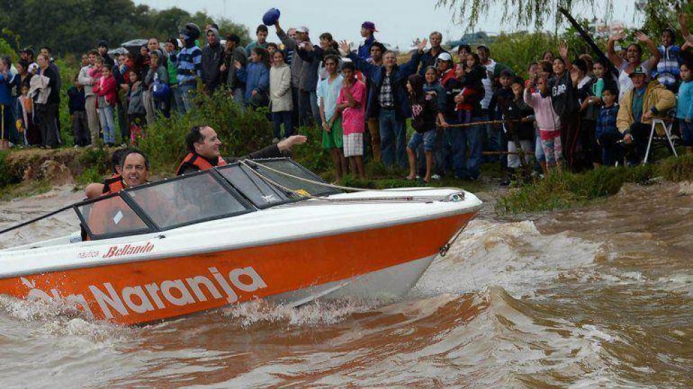 Scioli recorre el interior con miras a 2015: 