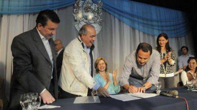 Convenio para la construcci�n de una escuela agro-t�cnica en Simoca