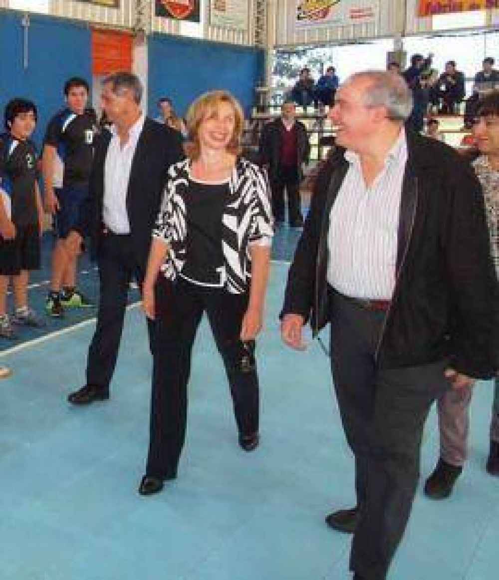 Betty-L�pez: �La f�rmula de Jos�?