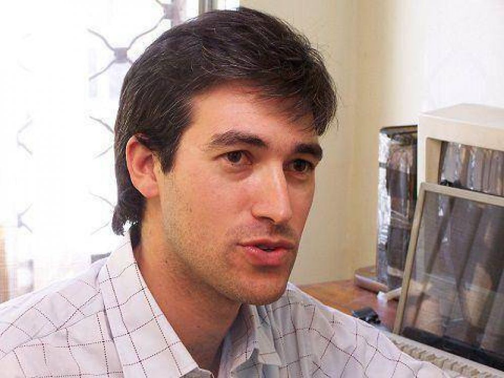 Adri�n P�rez ve �anacr�nico� un retorno al servicio militar obligatorio