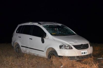 Le explot� una cubierta y volc�