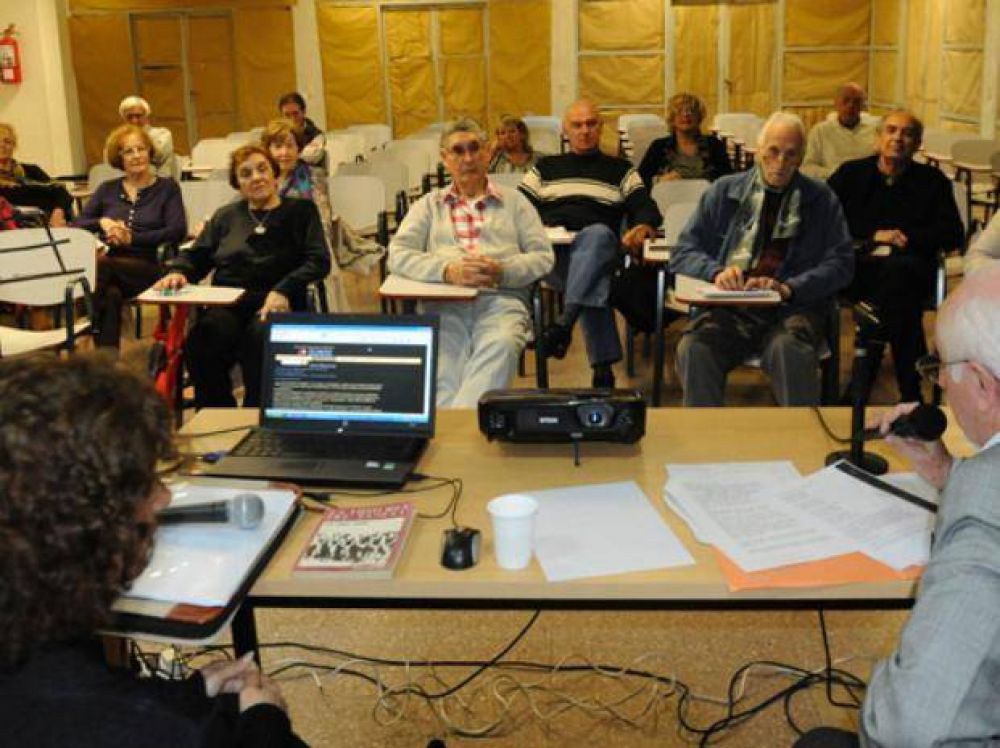 El programa para adultos mayores de la UNR sextuplic� sus alumnos en tres a�os