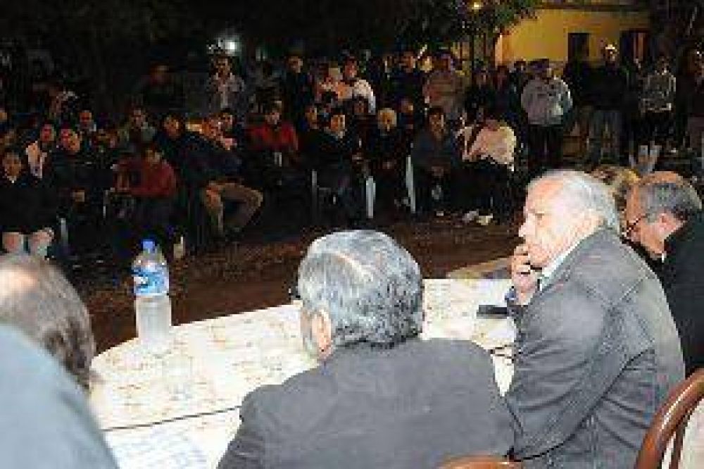 Infante anunci� obras de pavimento para el B� Libertad