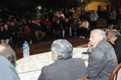 Infante anunci� obras de pavimento para el B� Libertad