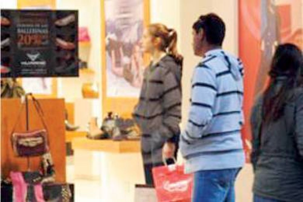 Comercio: en abril las ventas minoristas cayeron 7,5% en el pa�s