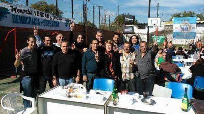 Kirchneristas de San Mart�n celebraron el D�a del Trabajador con un locro popular