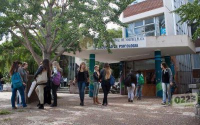 Boleto universitario: el reclamo llega a la Banca 25