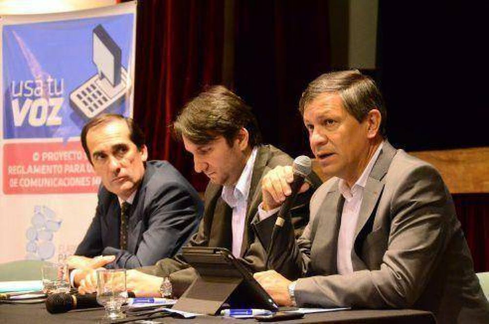 Urribarri pidi� a sus ministros �dise�ar l�neas de acci�n� e �ir por lo que falta�