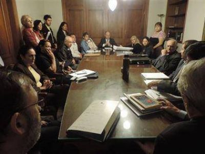 Henn recibi� a familiares de v�ctimas por inseguridad