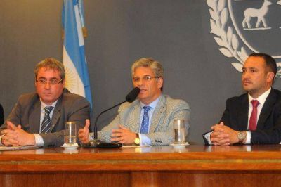 El gobernador aprob� la creaci�n de 13 nuevas cooperativas