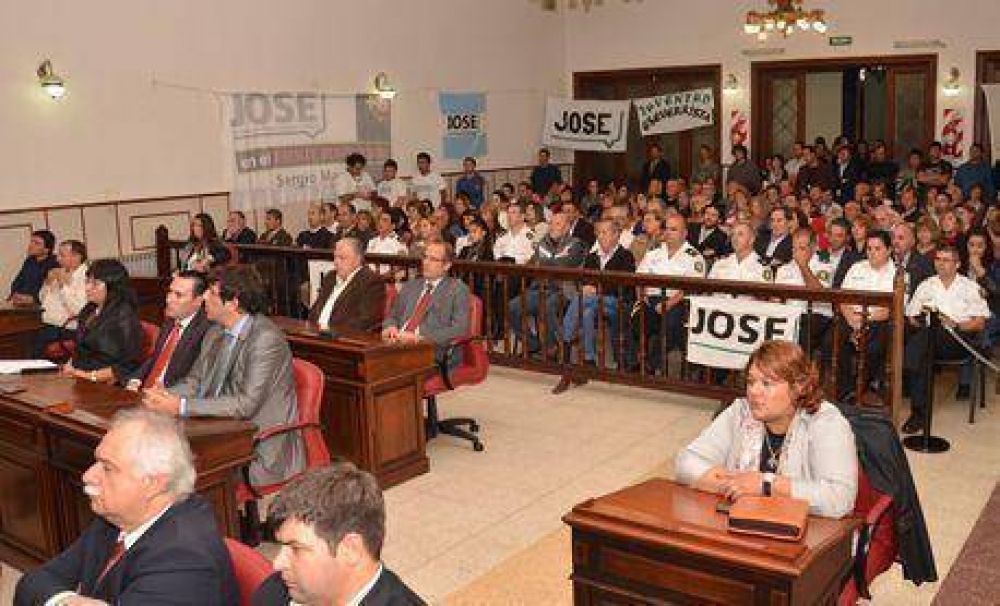 El Concejo Deliberante sesionar� los jueves 15 y 29 de Mayo