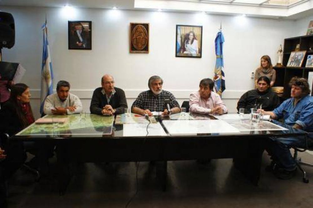 Apertura de sobres de licitaciones de servicios para Bicentenario y Rotary 23