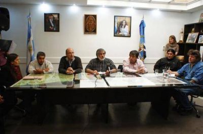 Apertura de sobres de licitaciones de servicios para Bicentenario y Rotary 23