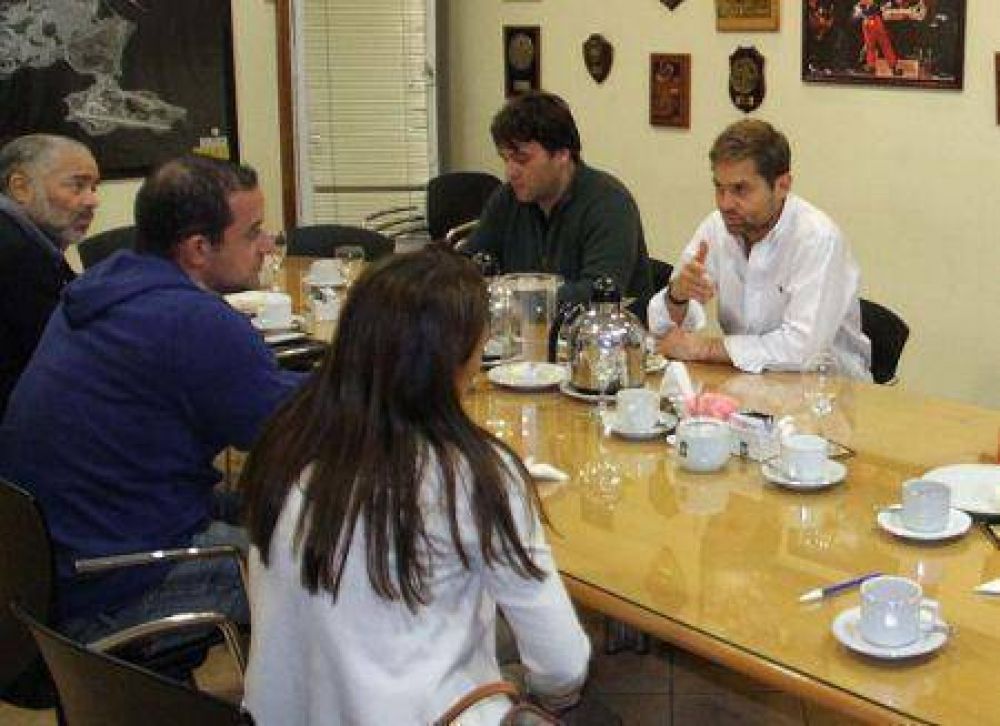 Se sacaron de la ciudad 73 contenedores de chatarra compactada