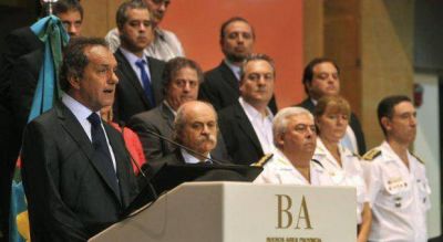 Scioli quiere crear un organismo Provincial para que investigue 