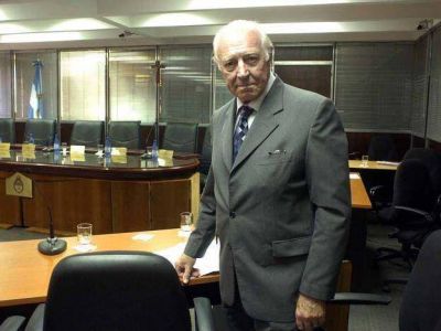 El ex juez Miret declar� que �errores humanos los cometemos quienes somos jueces y los que no lo son�