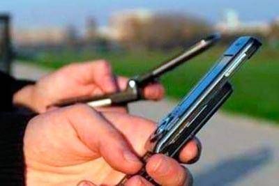 Chaque�os acusan a telef�nicas de cobrarles celulares que no compraron
