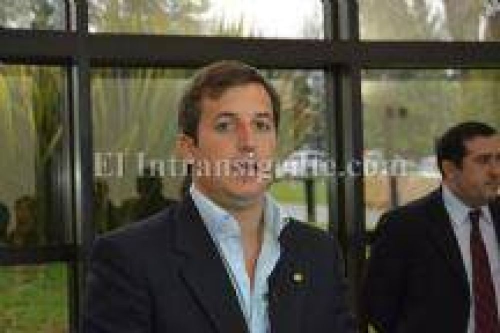 Ministro de Gobierno de Salta: �El modo de protesta no puede ser que los chicos se queden sin clases�