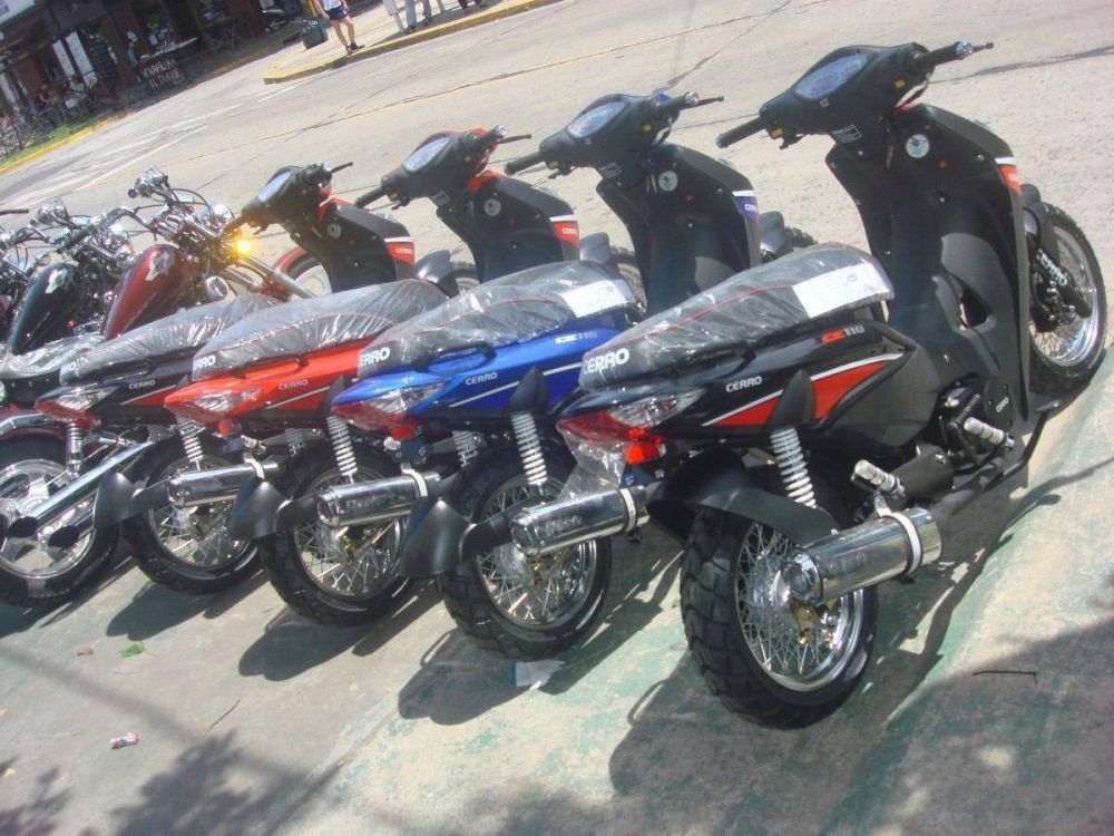 Ministro Fernando Rejal anunci� la llegada de una f�brica de motos