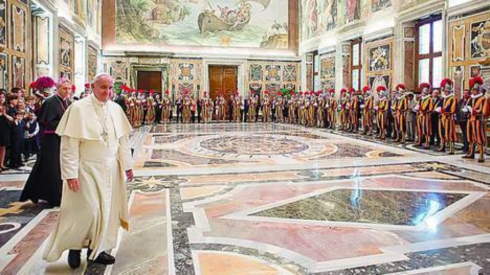 Un enojo de Francisco: ��En la Iglesia hay tantos trepadores!�
