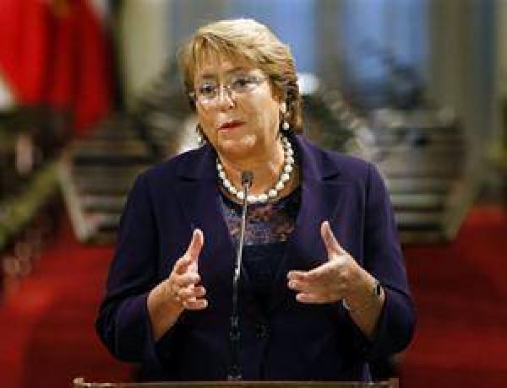 Bachelet pone en marcha su reforma educativa