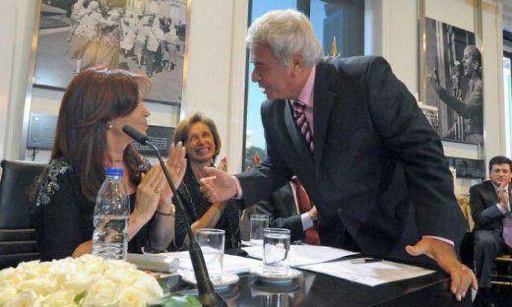 El delasotismo decide hoy su presencia en el Congreso Nacional del PJ