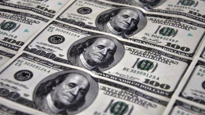 El d�lar libre sube cuatro centavos y se vende a $10,53