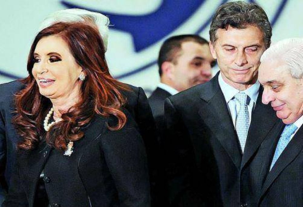 Facebook lo hizo: CFK y Macri juntos en la apertura de oficinas en Buenos Aires