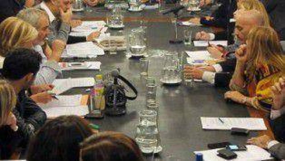 Se pone en marcha una nueva comisi�n en la Legislatura