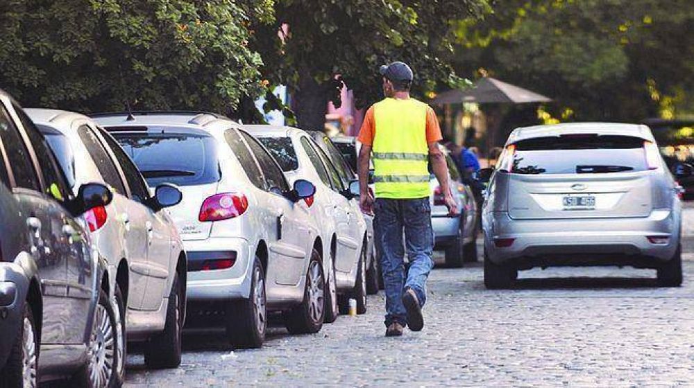 EL PRO SUM� APOYOS CONTRA LOS TRAPITOS