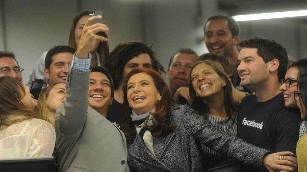 Cristina Kirchner inaugur� las oficinas de Facebook en Buenos Aires