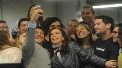 Cristina Kirchner inaugur� las oficinas de Facebook en Buenos Aires
