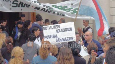 Trabajadores de salud reclamaron respuestas a Cettour