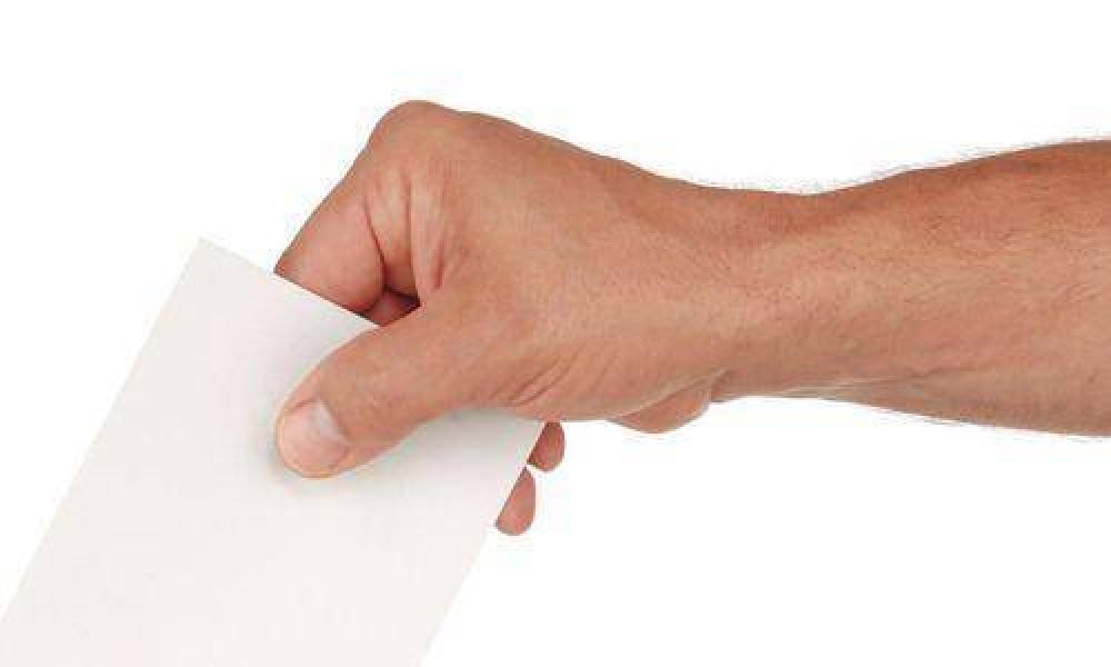 Un�nime apoyo local al proyecto que limita reelecciones