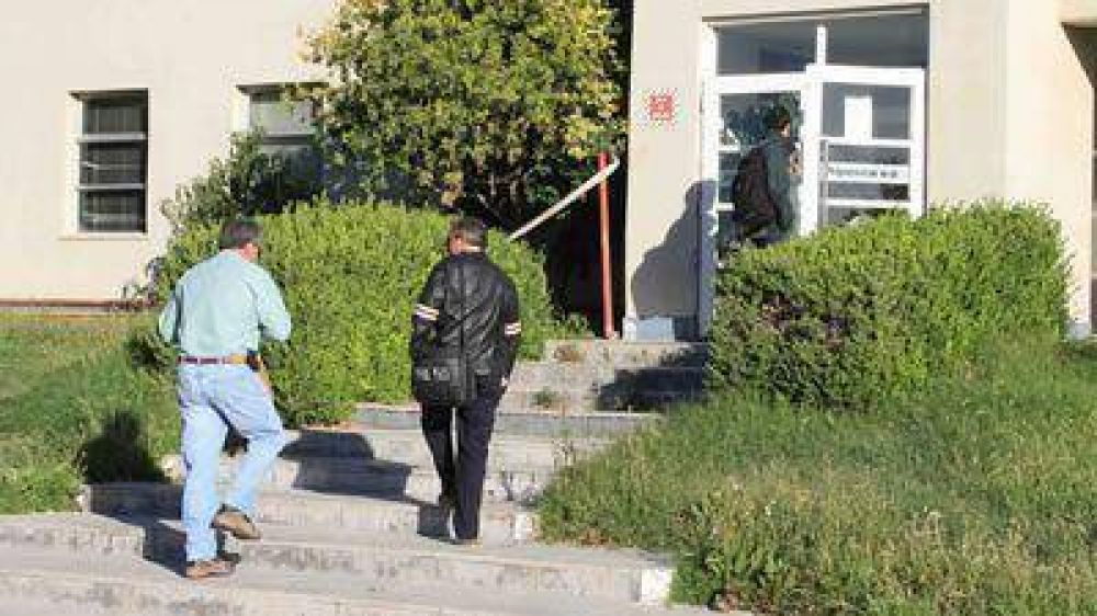 Los sindicatos no avalan la propuesta de vender la mercader�a de Alpesca